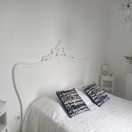 Vue Cote De Granit Rose En Bretagne Appartement Trébeurden